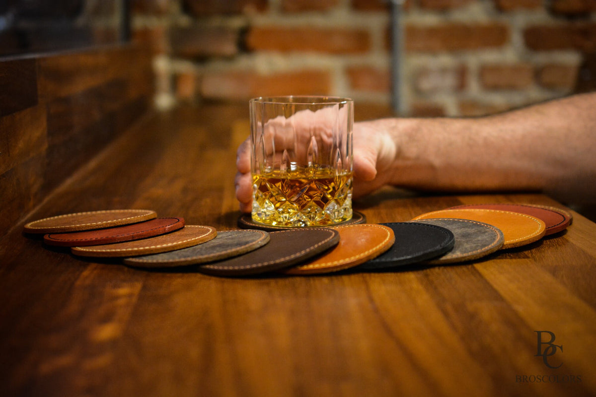 Round Leather Coasters, set of 4, 6, 8, 10, 12 Circle Table Coasters Drink Coasters Drinkware Cup Coasters Leather PERSONALISATION available