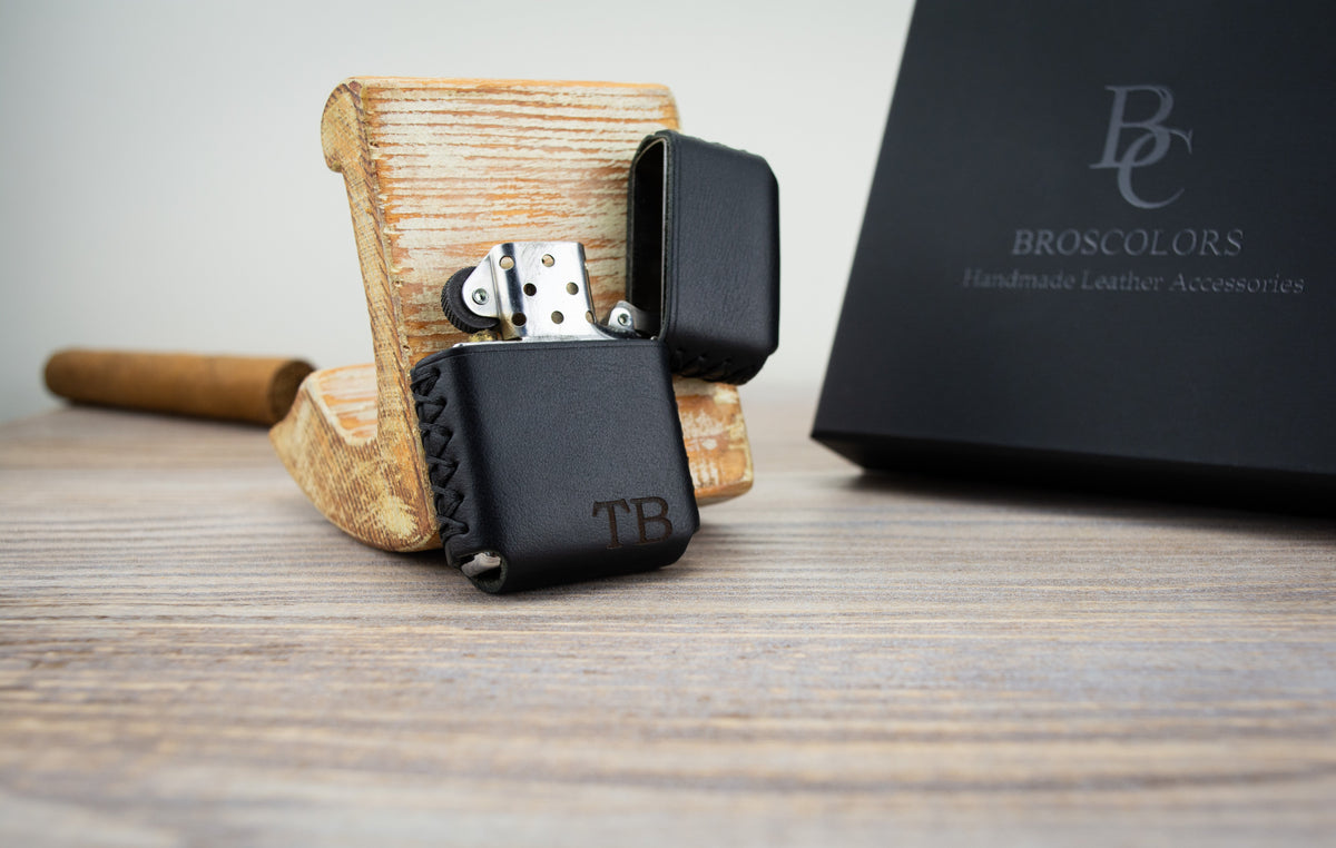 Zippo leather pouch. Handstitched